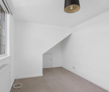 4 bedroom detached house to rent - Photo 5