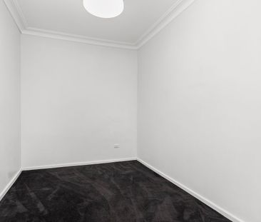 Stunning Family Home - Photo 5