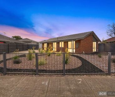 9 Thornbill Drive, Werribee VIC 3030 - Photo 1
