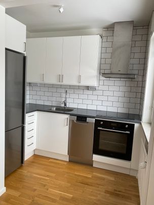 Slottsbacken 5 - Photo 1