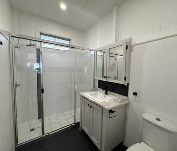 Charming Duplex in Gulliver - Photo 6