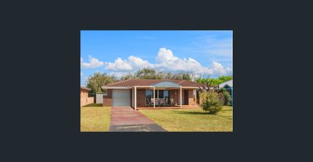 LIFESTYLE, CONVENIENCE AND MUCH MORE - Photo 5