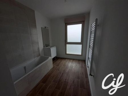 Appartement T3 NANTES Mairie de Chantenay - 61.6 m2 899 Euros - Photo 3