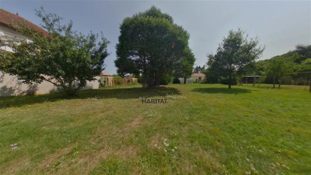 Location maison 3 pièces - 87.31m² à Mazerolles (86320) - Photo 1