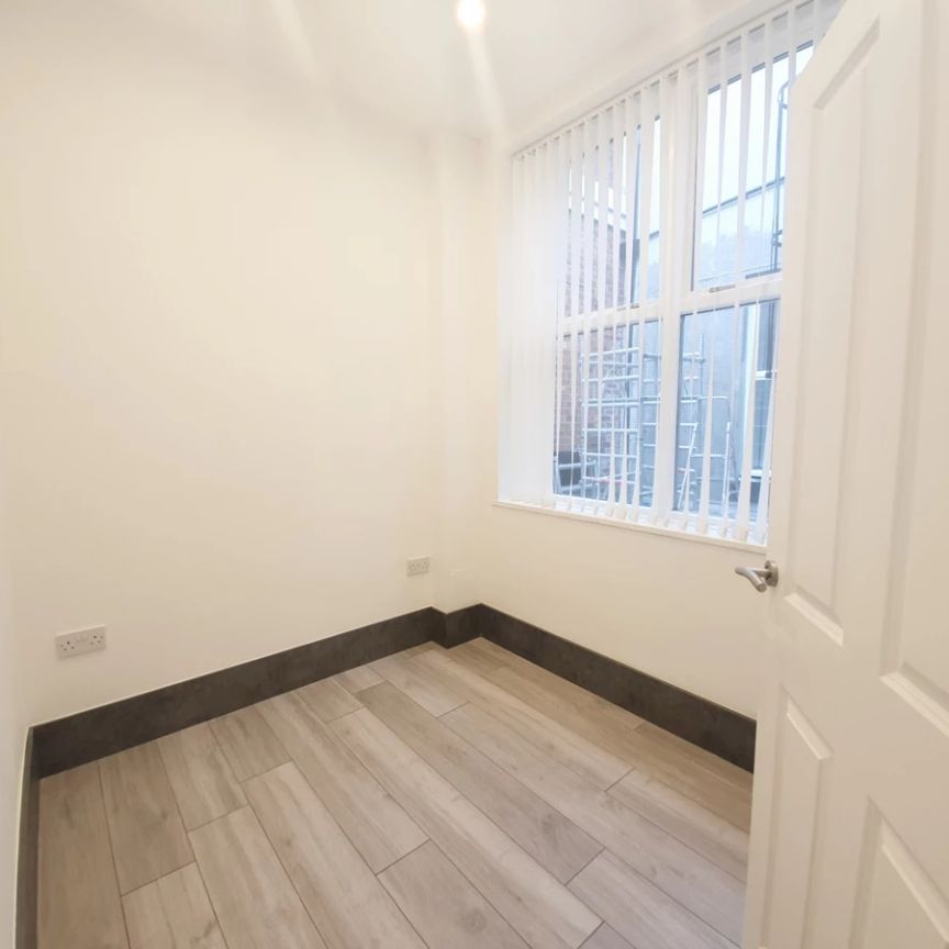 Property To Rent Hardshaw Street, St. Helens, WA10 | 2 Bedroom Apartment through Little Estate Agents - Photo 1