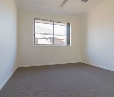 Modern 4 Bedroom Home In Quiet Location - Photo 4