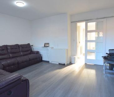 2 bedroom semi-detached house to rent - Photo 2