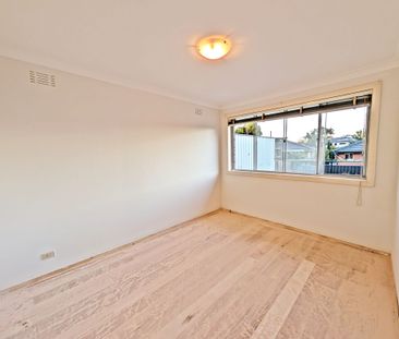 4- Bedroom Home In Lansvale - Photo 5