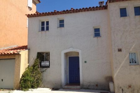 A LOUER MAISON 2 CHAMBRES VILLAGE DE GASSIN - Photo 3