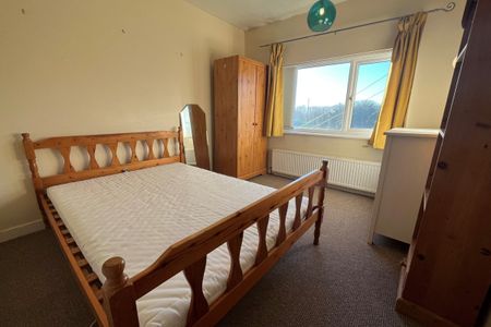 Kirkstall Road - Photo 4