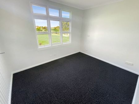 1000A Woy Woy Road, Woy Woy Bay NSW 2256 - House For Rent | Domain - Photo 2
