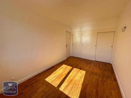 Location Appartement 3 pièces 52m² ST ETIENNE 42000 - Photo 2