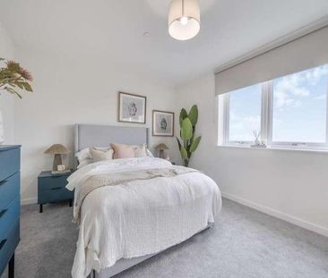 Elmsleigh Road, Staines, TW18 - Photo 6