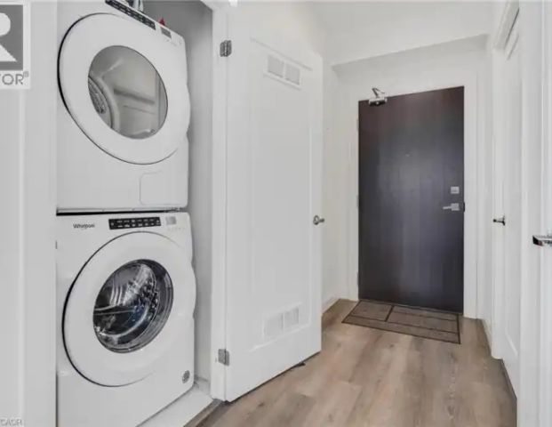 500 BROCK Avenue Unit# 1302 | 500 BROCK Avenue Unit# 1302, Burlington - Photo 1