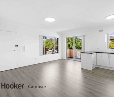 Light Filled Apartment in the Centre of Campsie - Photo 1