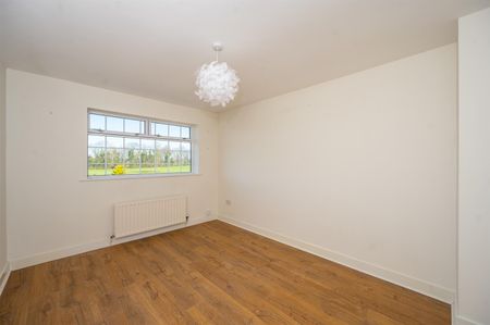 3 Bedroom Semi-Detached House for Rent - Photo 5