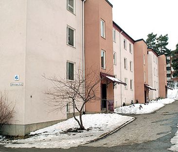 Fäbodvägen 38, Skogås - Foto 1
