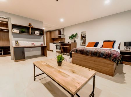 Penthouse Studio - Photo 2