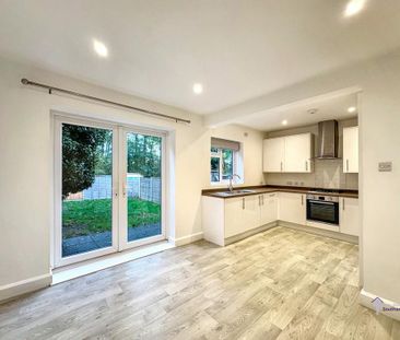 3 bedroom semi-detached house to rent - Photo 6