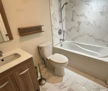 For Lease - 163 Elmwood Avenue, Richmond Hill, Ontario - Photo 5