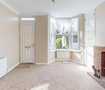 House to rent - Photo 3