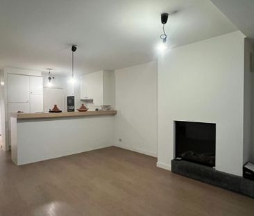 Appartement te huur in Waregem voor € 700 met 1 slaapkamer - Photo 2