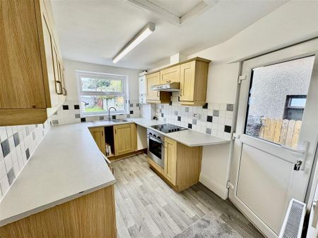 2 bedroom terraced house to rent - Photo 5
