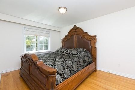 For Lease - 141 Elvaston Drive Unit# Main Fl, Toronto, Ontario - Photo 2