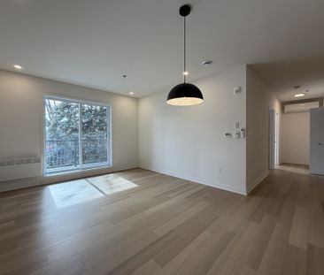 ⭐ APPARTEMENT 4 1/2 MODERNE ET NEUF - Photo 2