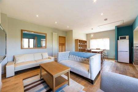 2 bedroom semi-detached bungalow to rent - Photo 4