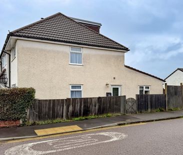 2 bedroom end of terrace house to rent - Photo 2