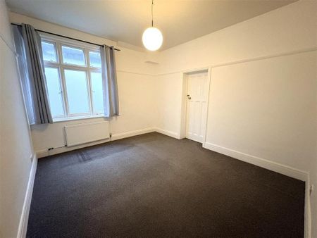 1 bedroom ground floor flat to rent - Photo 4