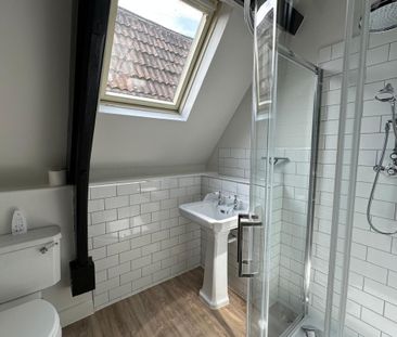 The Street, Grittleton, CHIPPENHAM - Photo 3