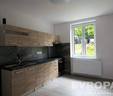 Pronájem bytu 1+1 v bytovém domě se zahradou, Liberec, ul. Zlínská - Photo 1