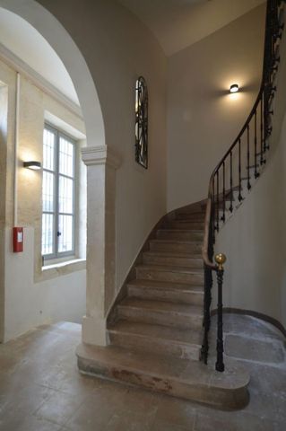 location Appartement T3 DE 61.67m² À NIMES - Photo 3