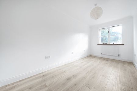 Rojack Road, London, SE23 - Photo 3
