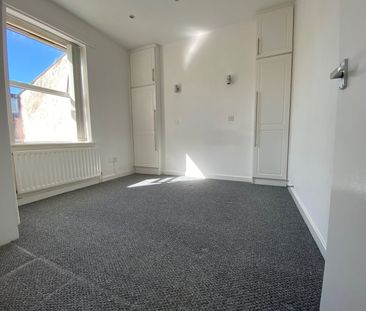 1 Bed Flat, Bagot Street, L15 - Photo 2