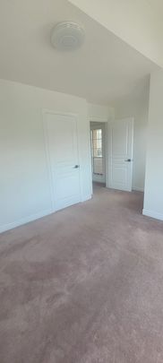 For Lease - 51 Waldron Crescent, Richmond Hill, Ontario - Photo 1