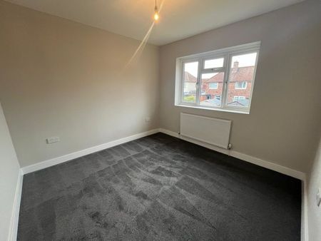 Pemberton Crescent, Middlesbrough - Photo 5