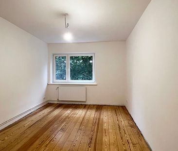 Modernisierte 3 Zimmer-Wohnung mit Balkon im Komponistenviertel - Foto 2