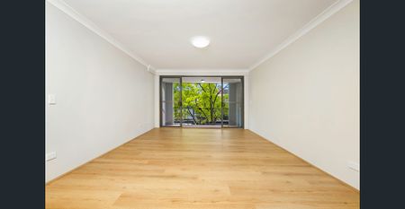 Conveniently Located, Walking Distance to all Amenities - Photo 2