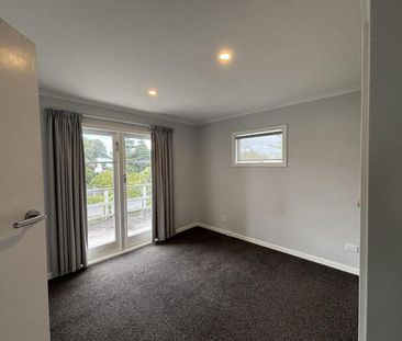 Three-bedroom St Johns Hill home - Photo 1