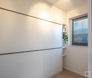 Lichtrijk hoekappartement op een centrale ligging te Knokke, volled... - Photo 1