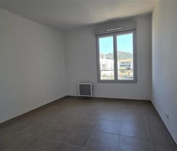 Location appartement 3 pièces - 53m² à Six fours les plages (83140) - Photo 2