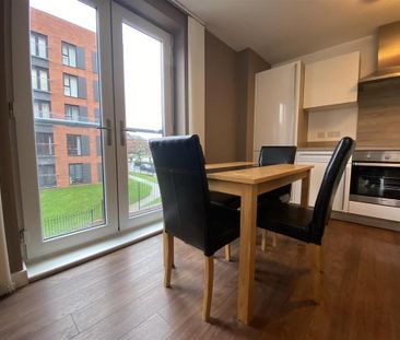 2 bedroom apartment to rent - Photo 3