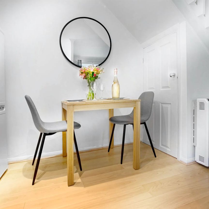 1 Bed, House - Photo 1