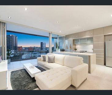 APARTMENT WITH LUXURY AND CONVENIENCE - Photo 4