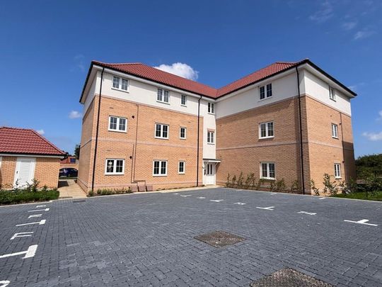 2 bedroom flat to rent - Photo 1