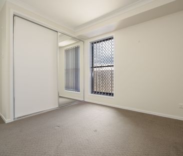 BEAUTIFULLY PRESENTED 4 BEDROOM EXECUTIVE RESIDENCE IN PREMIUM SUBURB - Photo 6