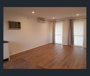 Only minutes to schools, shops and Eastlink! - Photo 2